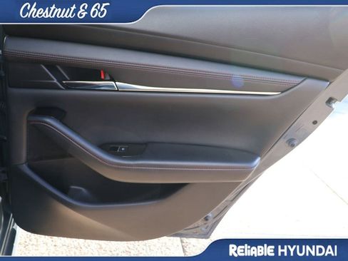 Used 2023 MAZDA MAZDA3 s FWD image 11