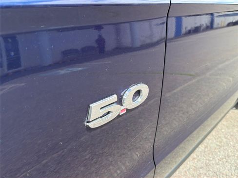 Used 2011 Ford Mustang GT Premium w/ Comfort Pkg RWD image 27