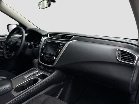 Used 2019 Nissan Murano S image 27