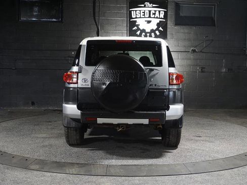 Used 2010 Toyota FJ Cruiser 4WD image 4