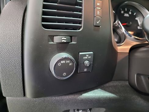 Used 2014 Chevrolet Silverado 2500 LT w/ Interior Plus Package image 39