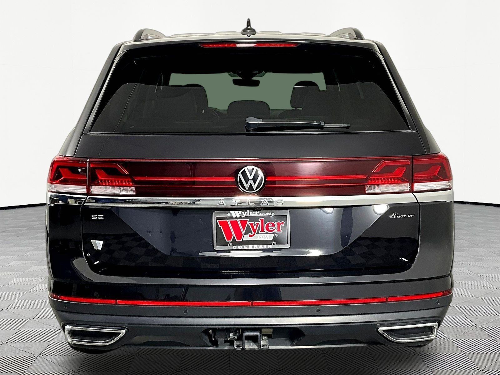 Used 2025 Volkswagen Atlas SE AWD/4WD image 5