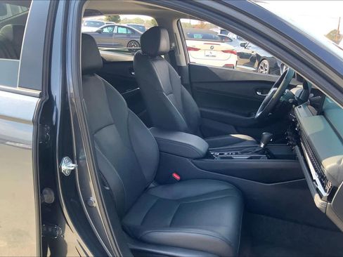 Used 2023 Honda Accord Touring image 8