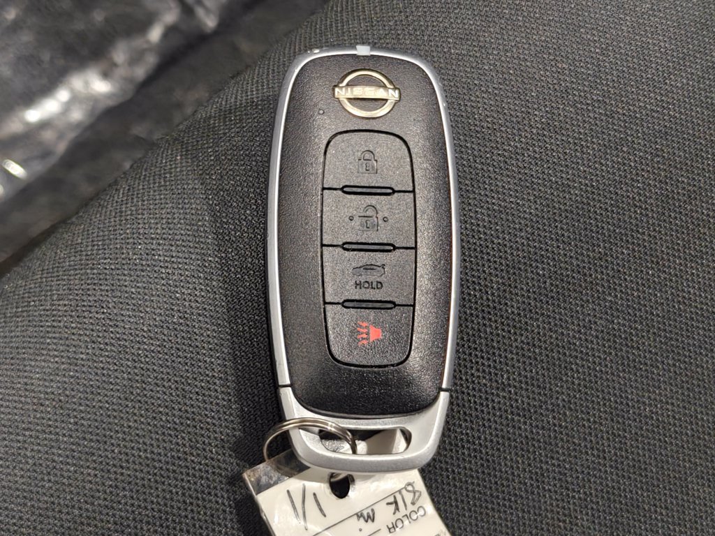 Used 2024 Nissan Versa SV FWD image 10