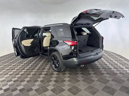 Used 2023 Chevrolet Traverse LS w/ Midnight/Sport Edition AWD/4WD image 21