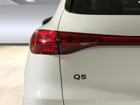 Certified 2025 Audi Q5 Premium Plus w/ Premium Plus AWD/4WD image 29