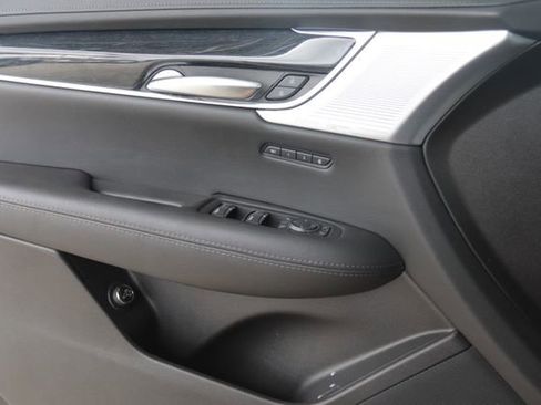 Certified 2025 Cadillac XT5 Premium Luxury image 23