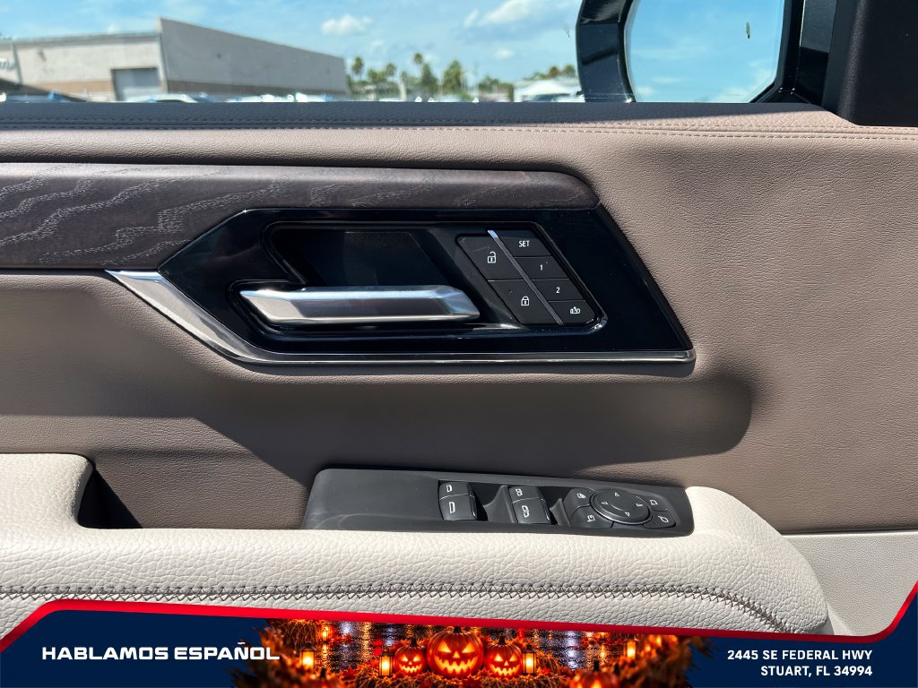 New 2026 GMC Yukon Denali w/ Denali Reserve Package AWD/4WD image 23