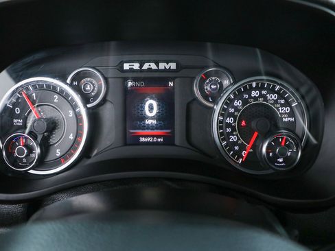 Used 2024 RAM 3500 SLT w/ Quick Order Package 2YG SLT AWD/4WD image 15