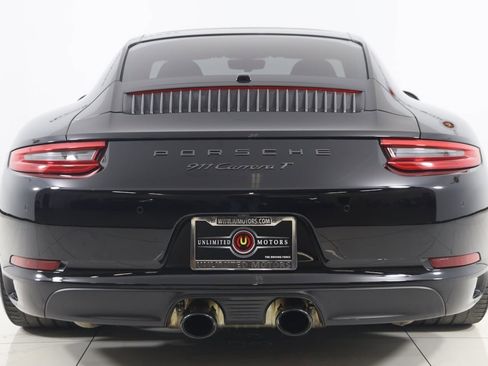 Used 2019 Porsche 911 Carrera T w/ Carrera T Interior Package image 70