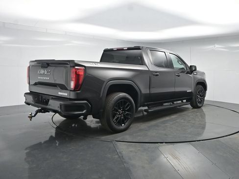 Used 2021 GMC Sierra 1500 Elevation w/ LPO, Elevation Black Package AWD/4WD image 5