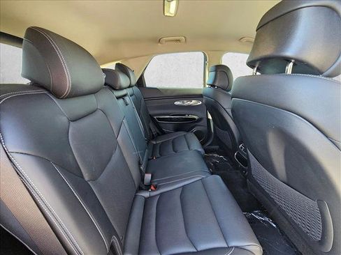 Used 2025 Genesis GV70 2.5T image 26