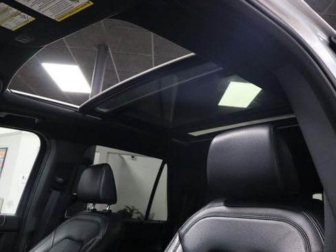 Used 2021 Ford Expedition Max Limited AWD/4WD image 22