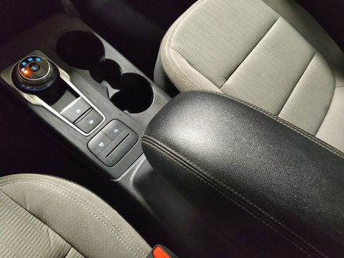 Used 2021 Ford Escape S image 26