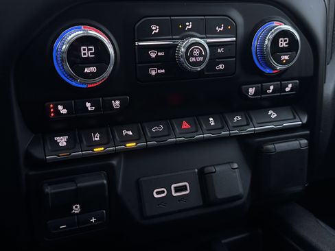 Used 2023 GMC Sierra 2500 Denali image 30