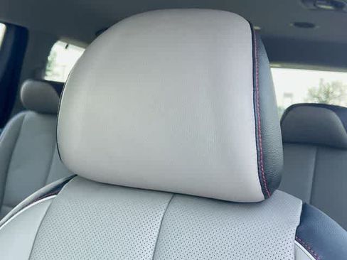 Used 2019 Kia Sedona EX FWD image 25