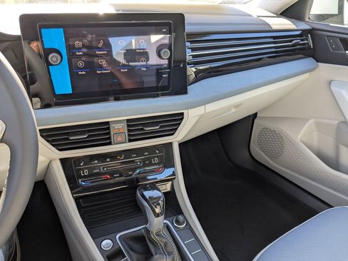 New 2026 Volkswagen Jetta SE image 21