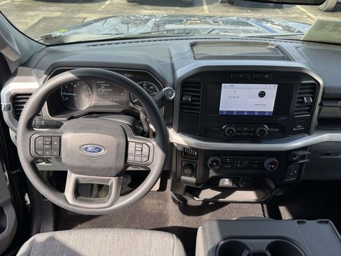 Used 2022 Ford F150 XLT image 32