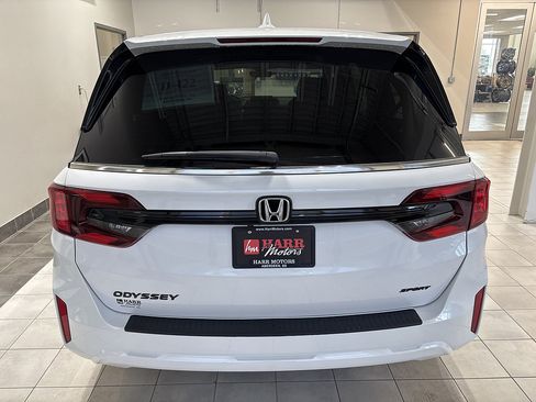 New 2026 Honda Odyssey Sport-L image 3