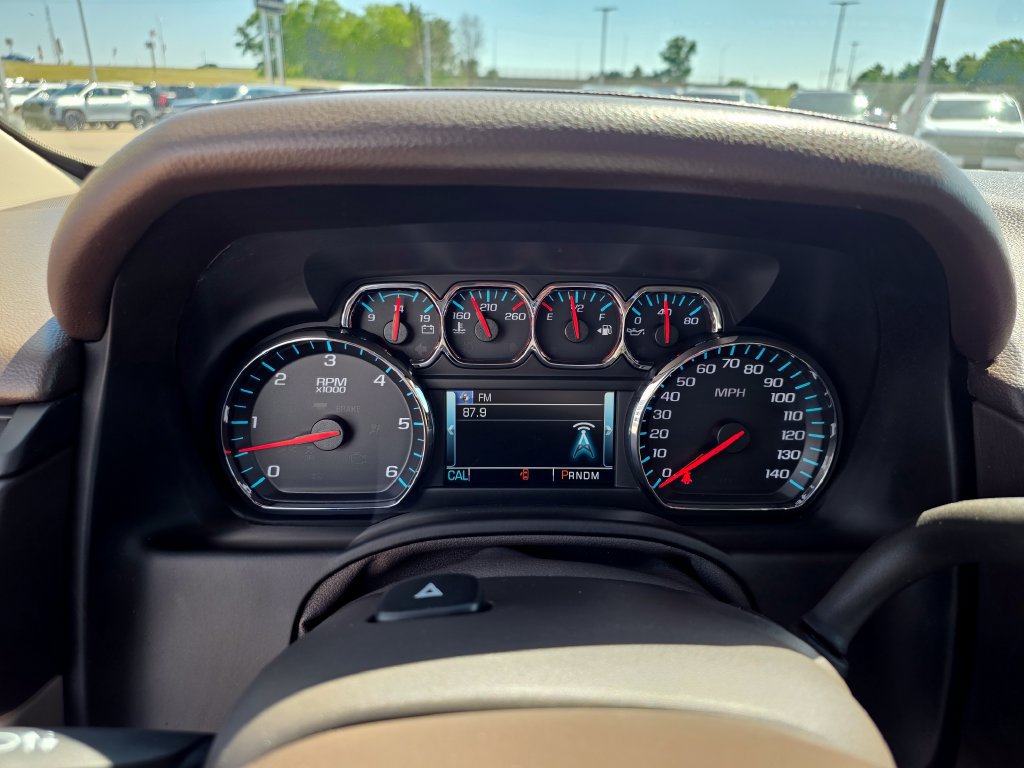 Used 2015 Chevrolet Suburban LTZ AWD/4WD image 32