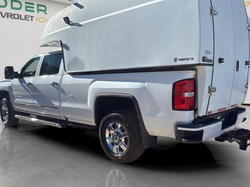 Used 2017 GMC Sierra 3500 Denali w/ Duramax Plus Package image 9