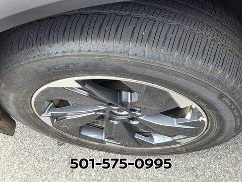 Used 2026 Nissan Rogue SV FWD image 7