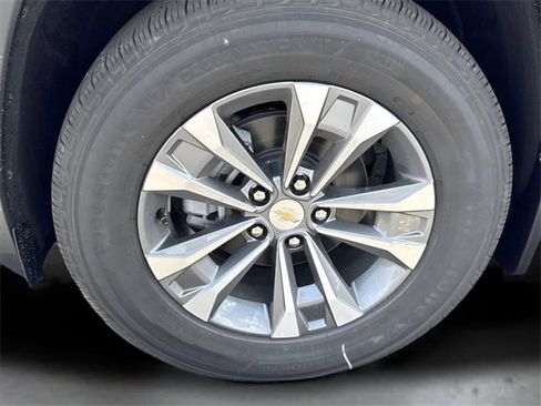 New 2026 Chevrolet Equinox LT w/ Convenience Package II image 21