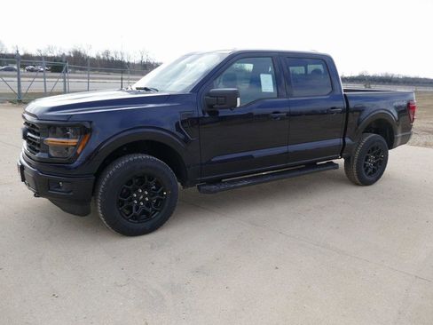 New 2025 Ford F150 XLT w/ Equipment Group 302A MID image 8