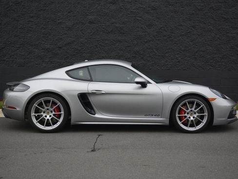 Certified 2025 Porsche 718 Cayman GTS RWD image 8