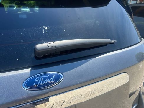Used 2021 Ford Explorer Limited w/ Hybrid Equipment Group 310A AWD/4WD image 37