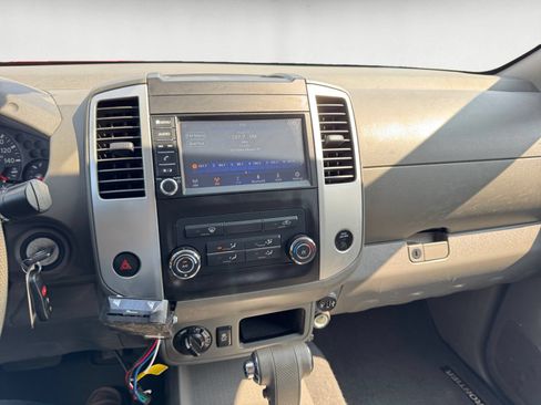Used 2019 Nissan Frontier SV AWD/4WD image 15