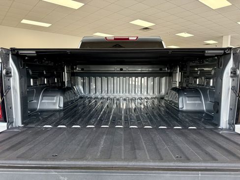 Used 2023 GMC Sierra 1500 Elevation AWD/4WD image 9