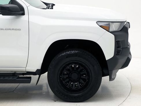 Used 2024 Chevrolet Colorado W/T w/ WT Convenience Package image 4