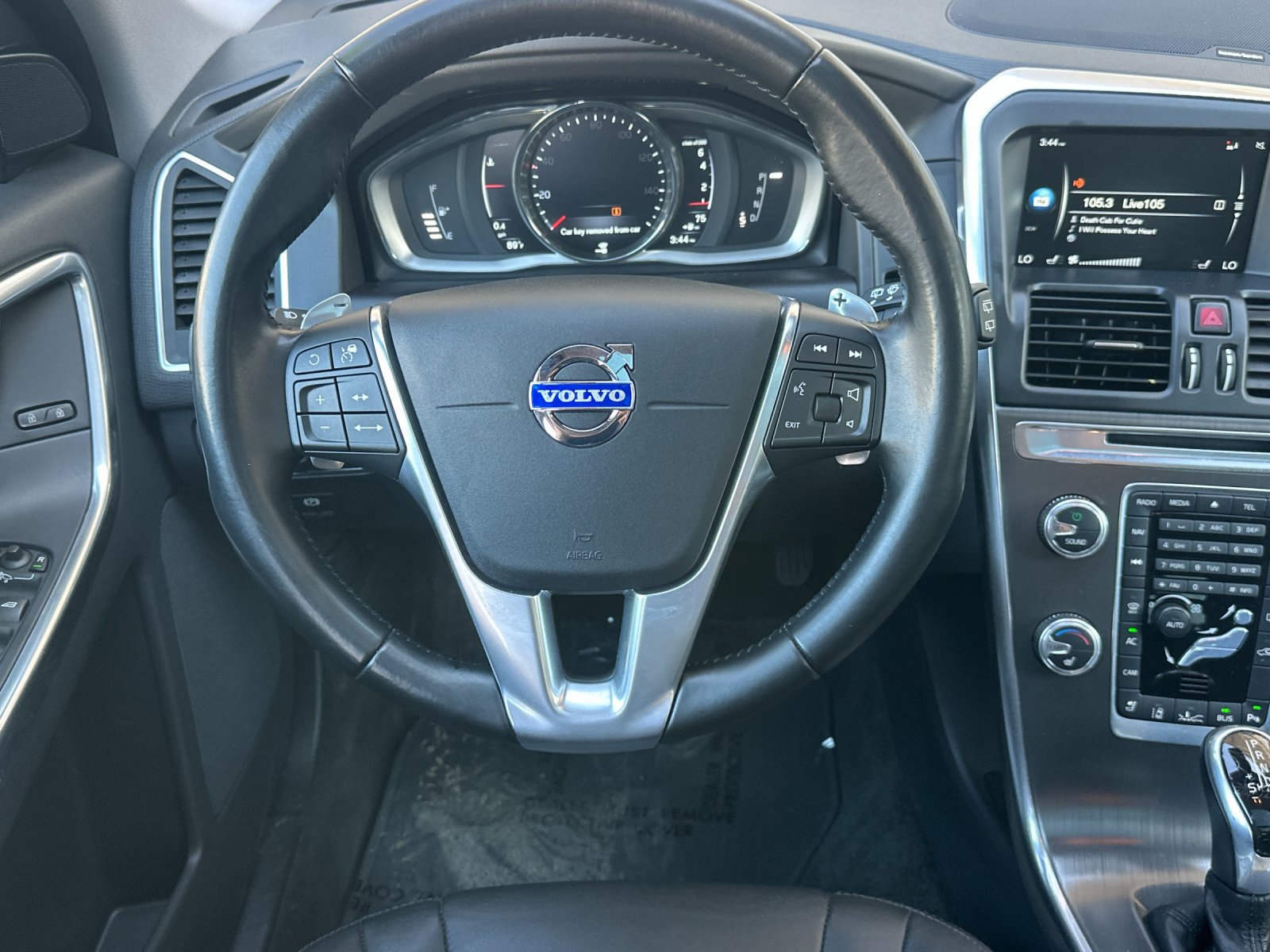 Used 2015 Volvo XC60 T6 Platinum AWD/4WD image 14