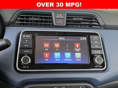 New 2025 Nissan Versa SV w/ Trunk Package FWD image 12