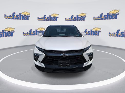 Certified 2024 Chevrolet Blazer RS w/ Driver Confidence II Package AWD/4WD image 3