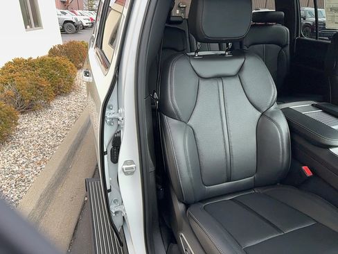 New 2026 Jeep Grand Wagoneer Limited AWD/4WD image 6
