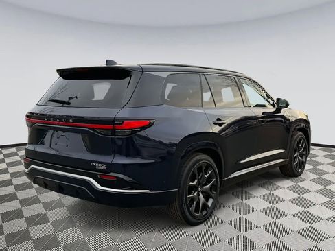 Used 2025 Lexus TX 500h AWD w/ Technology Package image 2