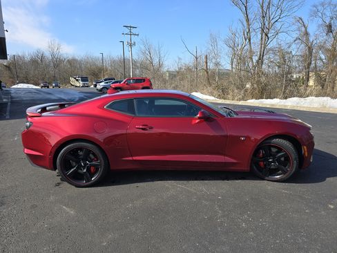 Used 2021 Chevrolet Camaro SS image 21