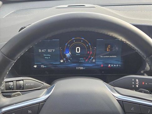 Used 2026 Chevrolet Equinox LT w/ LPO, Floor Liner Package FWD image 9
