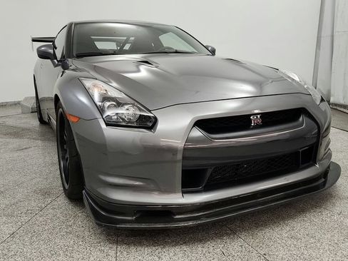 Used 2011 Nissan GT-R Premium AWD/4WD image 15