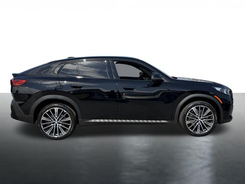 Used 2025 BMW X2 xDrive28i w/ Technology Package AWD/4WD image 9