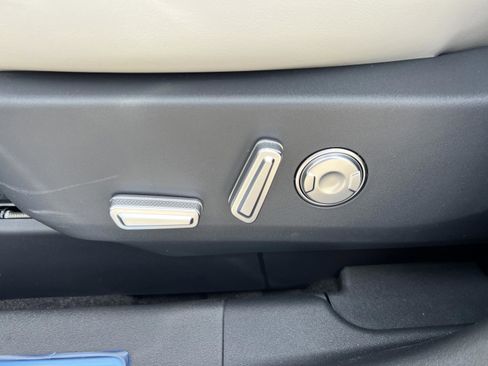 New 2026 Lincoln Nautilus Reserve image 21