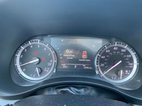 Used 2022 Toyota Highlander XLE image 20