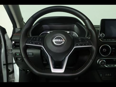 Used 2025 Nissan Sentra SR w/ Midnight Edition FWD image 22