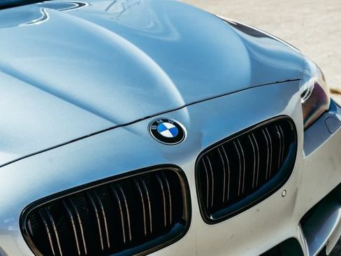 Used 2013 BMW M5 RWD image 25