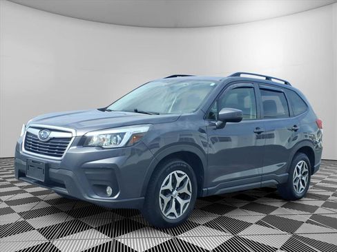 Used 2020 Subaru Forester Premium AWD/4WD image 3