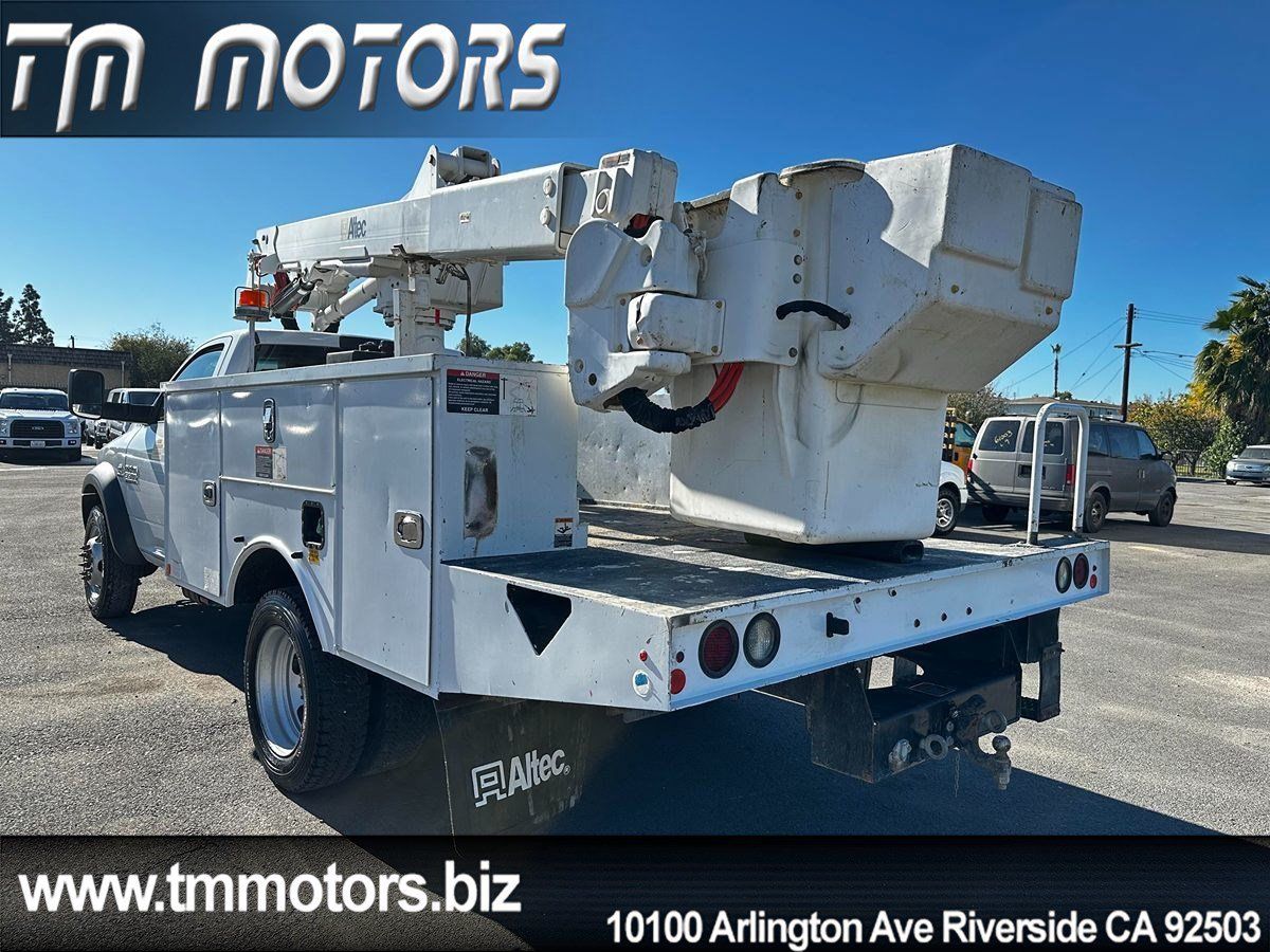 Used 2017 RAM 5500 Tradesman w/ Ambulance Prep Group RWD image 14