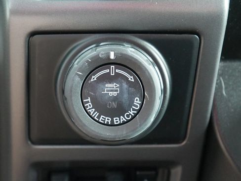 Used 2020 Ford F150 XLT w/ Equipment Group 302A Luxury AWD/4WD image 38