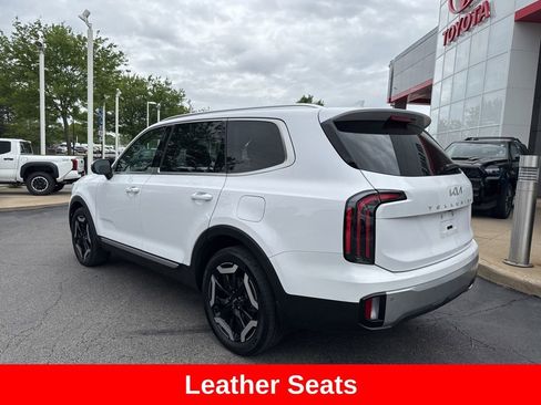 Used 2023 Kia Telluride EX w/ EX Captain's Chair Package AWD/4WD image 5